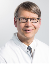 Professor Tero Kivelä Receives the ICO Ophthalmic Pathology Award image