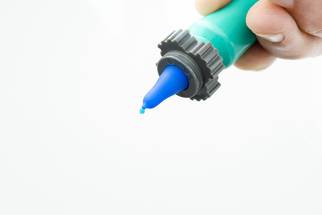 Reduction of Eyedrop Volume for Topical Ophthalmic Medications with the Nanodropper Bottle Adaptor image